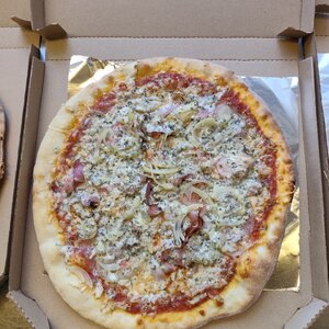 Pizza v krabici – rozvoz Lumpova Pizza Moravská Nová Ves a okolí Pizza v krabici – rozvoz Lumpova Pizza Moravská Nová Ves a okolí